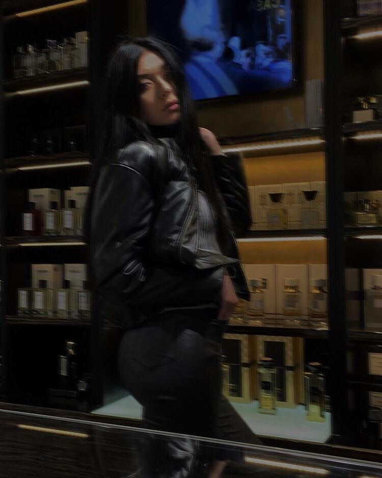  29469832  , 28 ,    