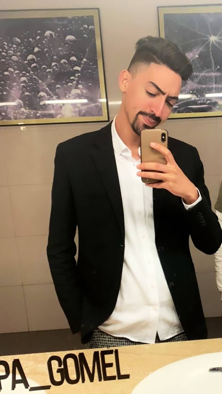  28994792  Simow, 28 ,    