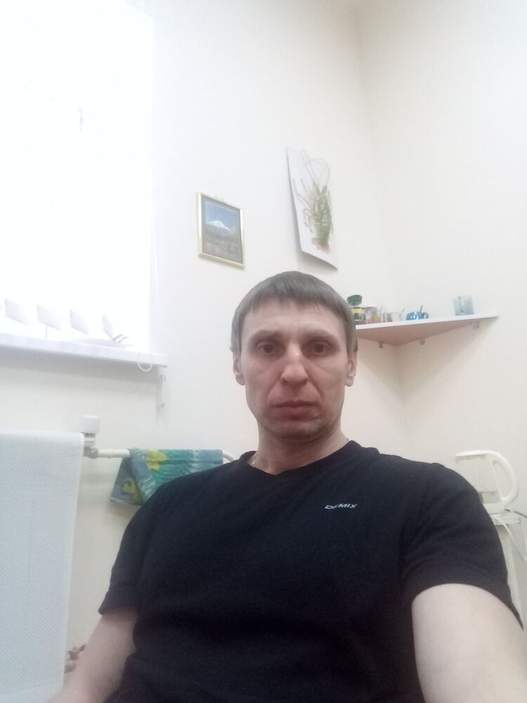  12511832  Oleg, 49 ,    