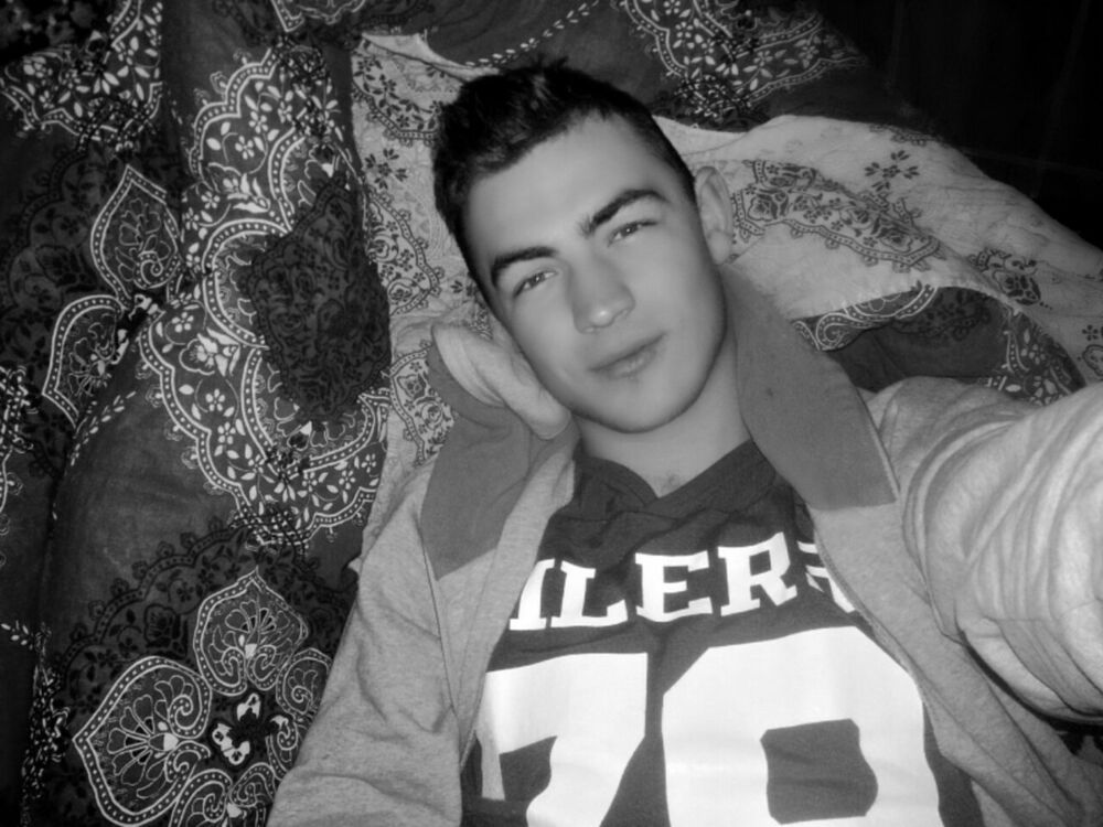  11492732  Sergo, 31 ,    