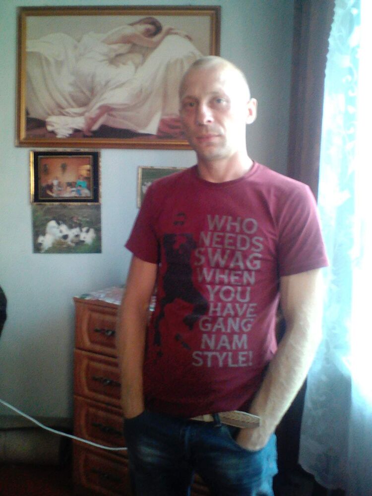  54150182  Aleksei, 39 ,    