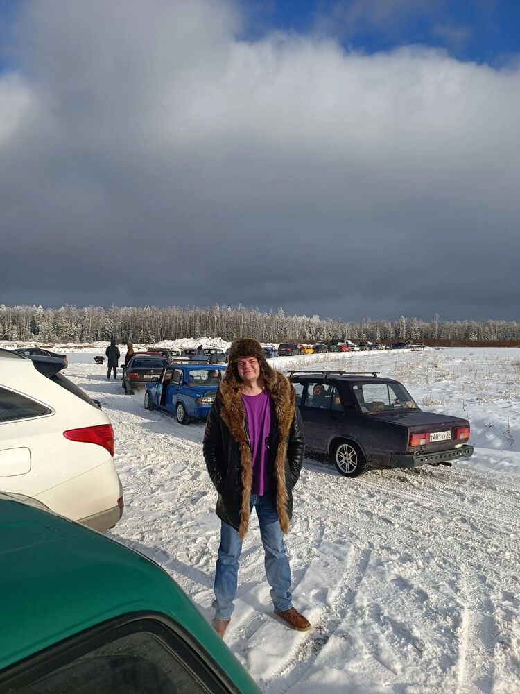 ���� 49742042 ������� �����, 32 ����, ���� ���������� � �����������