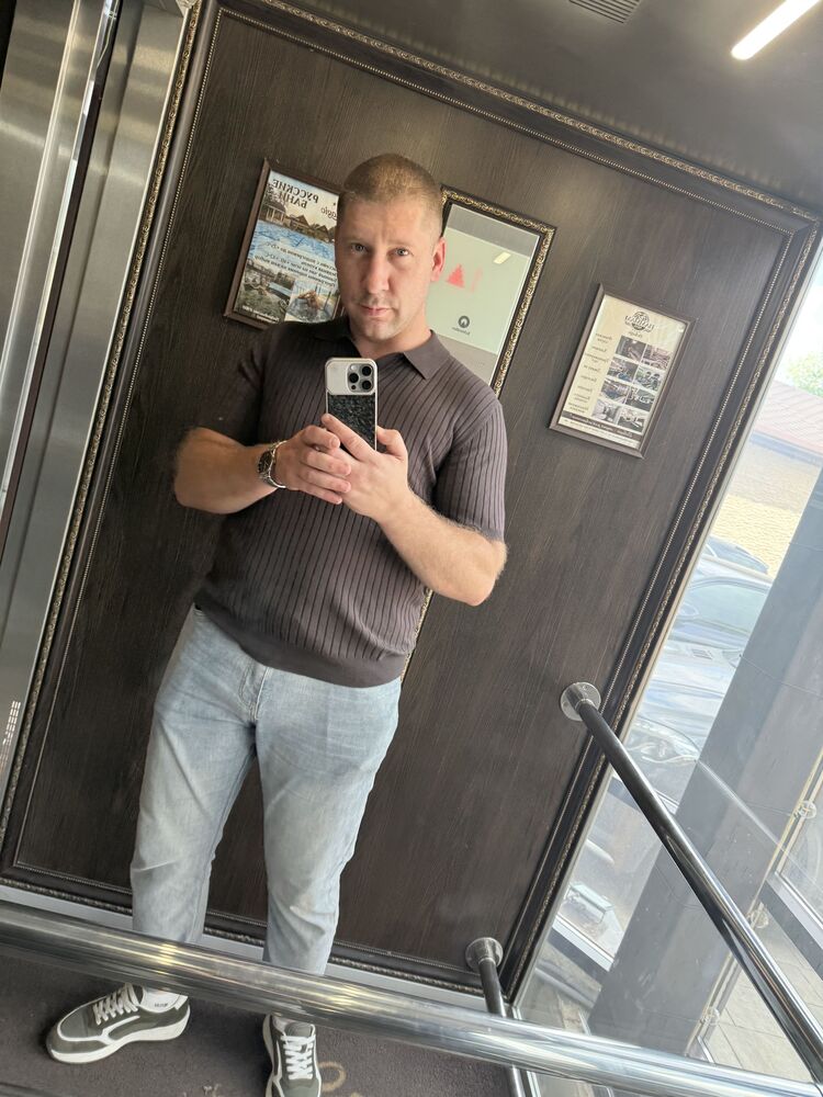  52215152  , 32 ,    