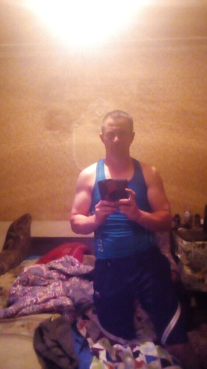  ,   Denis, 38 ,   ,   , c 