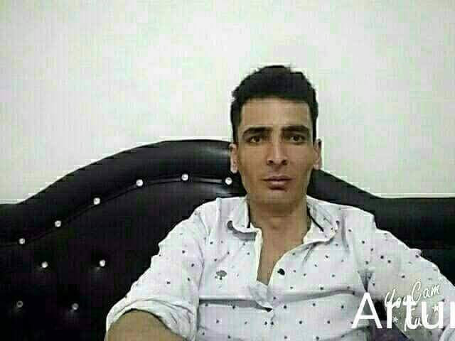  38651432  Artur, 39 ,    