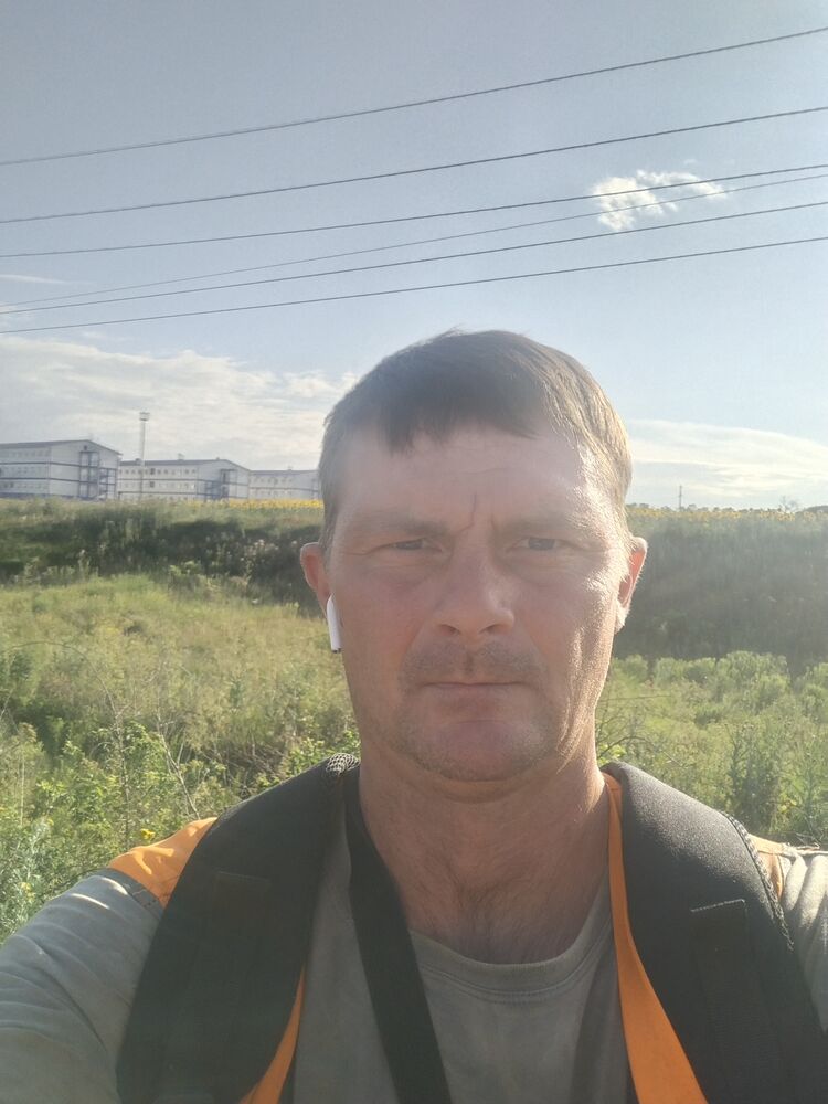  46674082  , 44 ,    