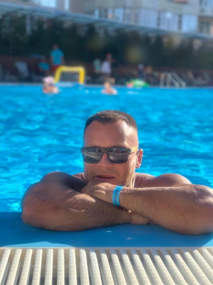  ,   Ojrus, 34 ,   ,   
