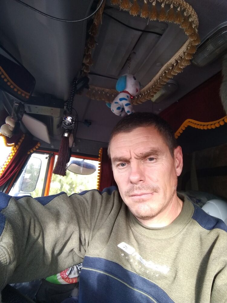  17574472  , 49 ,     