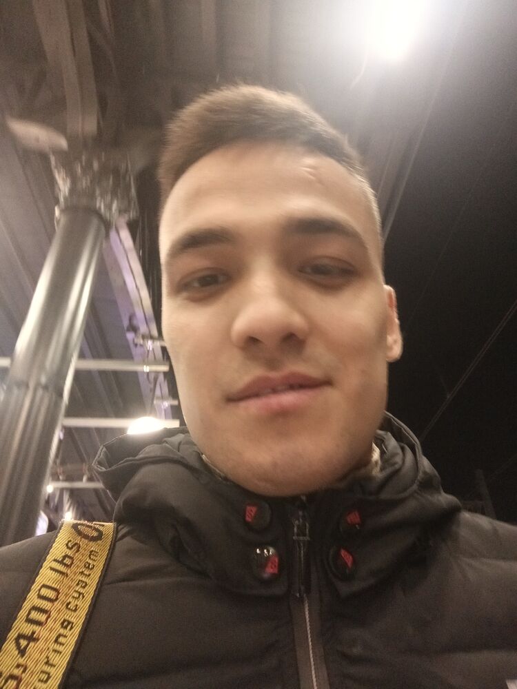  42851862  , 82 ,    