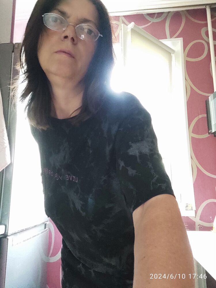  43878362  , 52 ,     