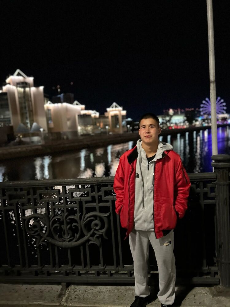  47686182  Aydar, 19 ,    
