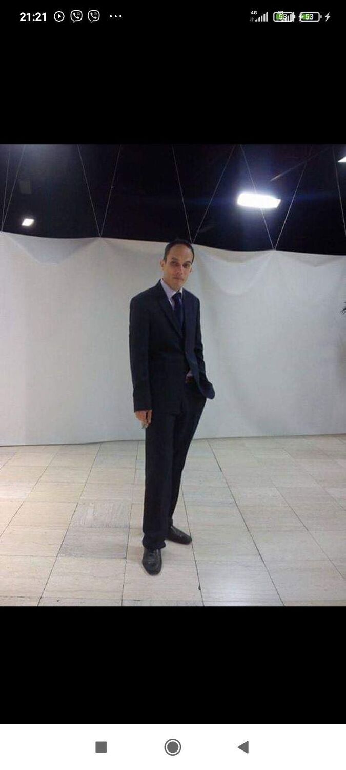  39515942  Srdjan, 48 ,    