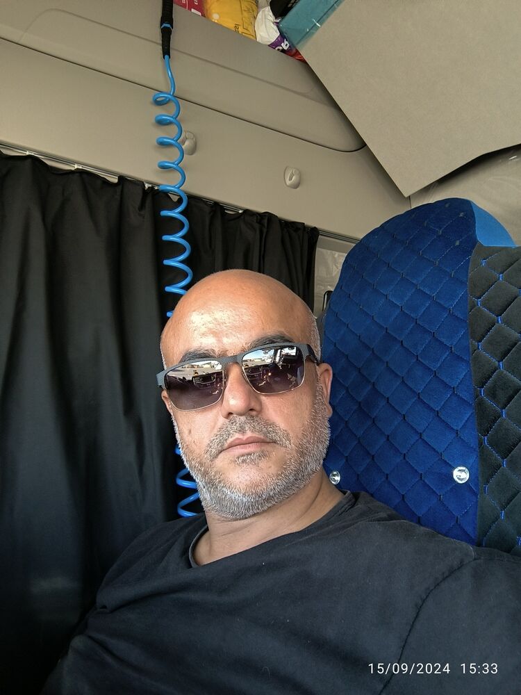  46202772  , 41 ,    