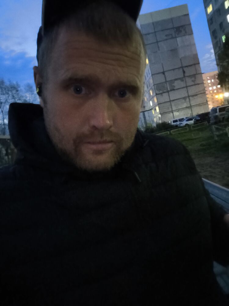  53812982  , 32 ,    --