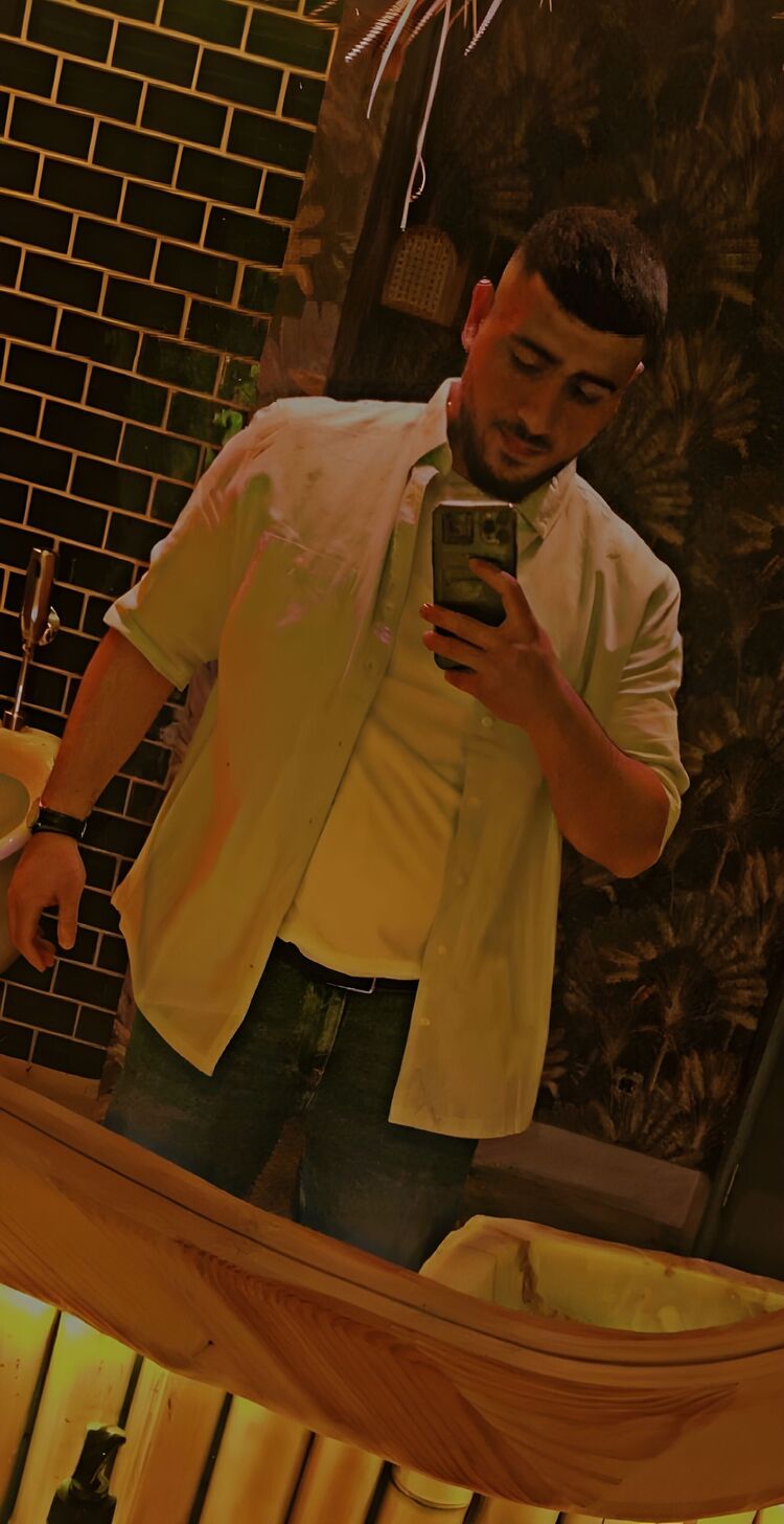  ,   Alik, 22 ,   ,   