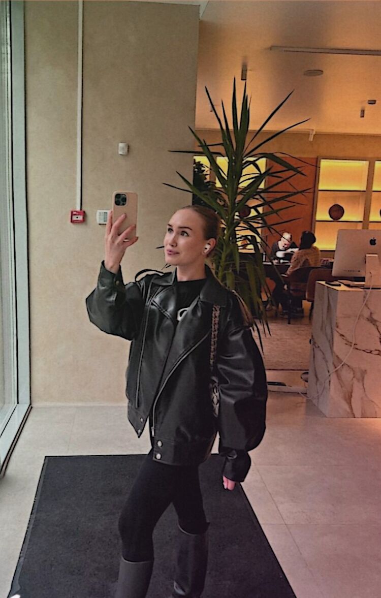 ���� 54952372 ������� ����, 33 ����, ���� ���������� � ���������