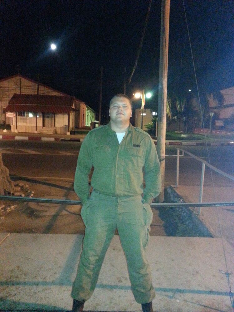  13277602  Roman, 32 ,    