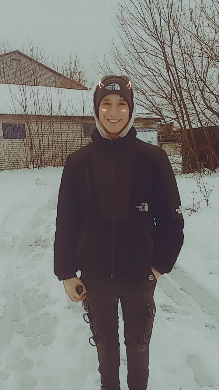  48138502  Igor, 22 ,    