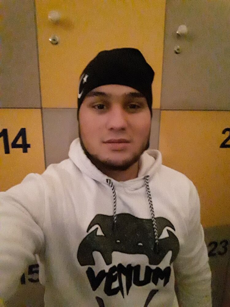  18501342  Islom, 28 ,    
