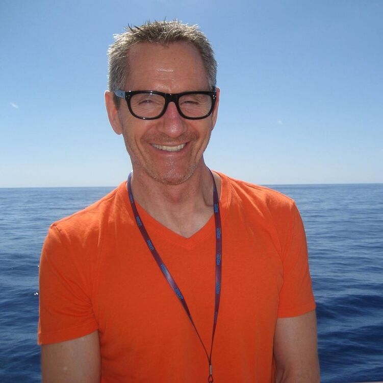  ,   Nelsonscott, 65 ,   ,   , c 