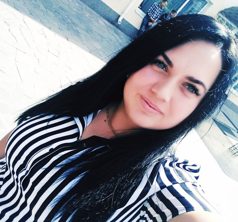  18211752  Viktoria, 29 ,    Bielany Wroclawskie