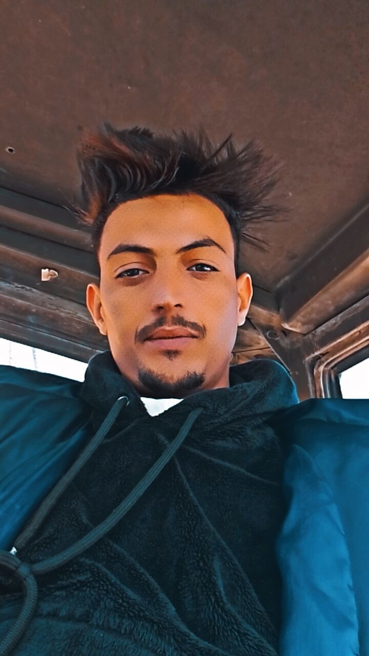  35093992  Oussama, 29 ,    