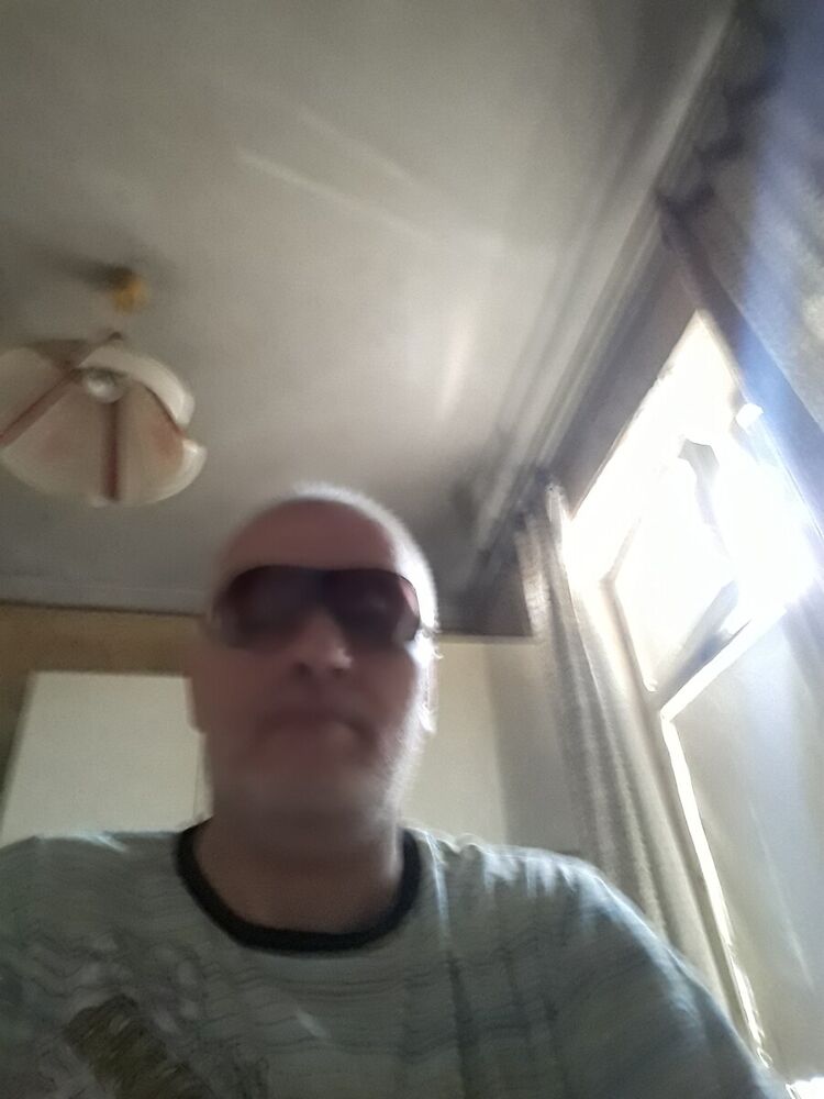  22570952  Igor, 63 ,    
