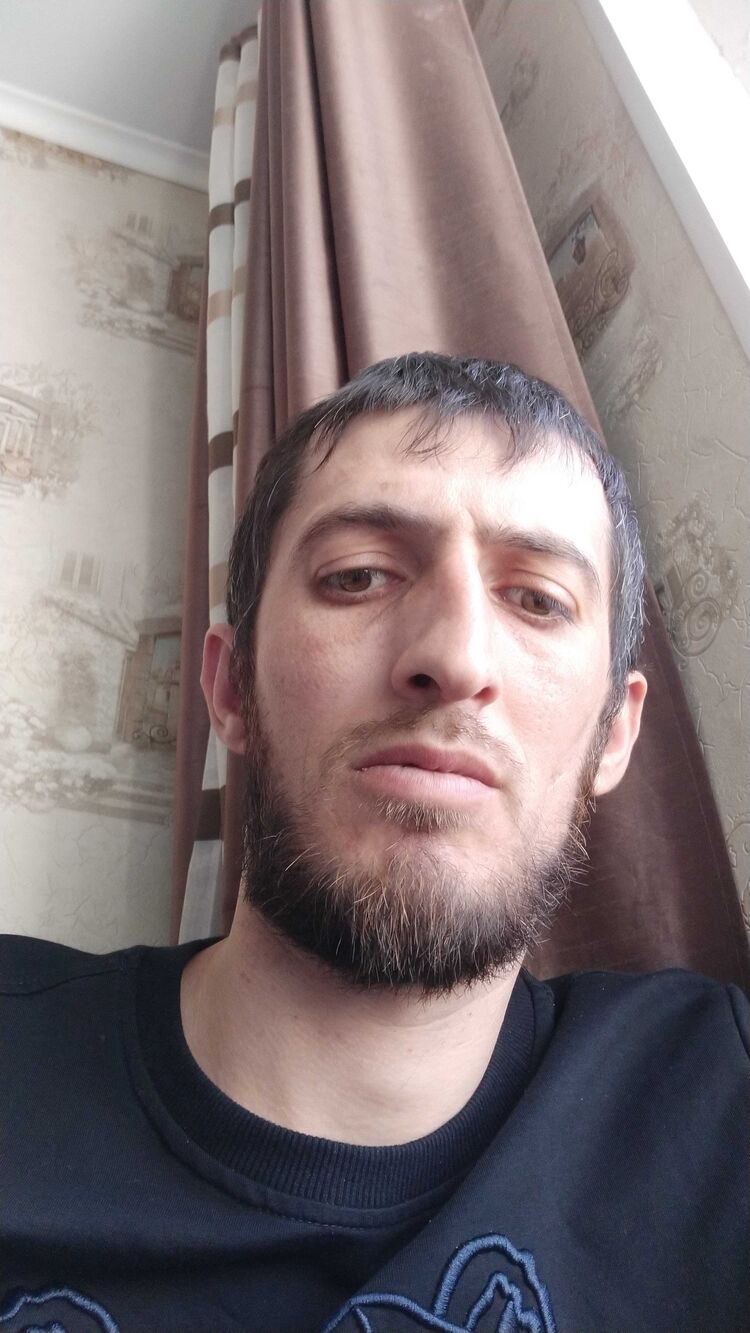  22840622  , 37 ,     