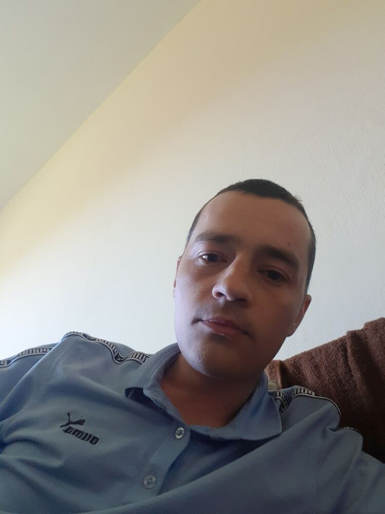  43709662  , 32 ,    