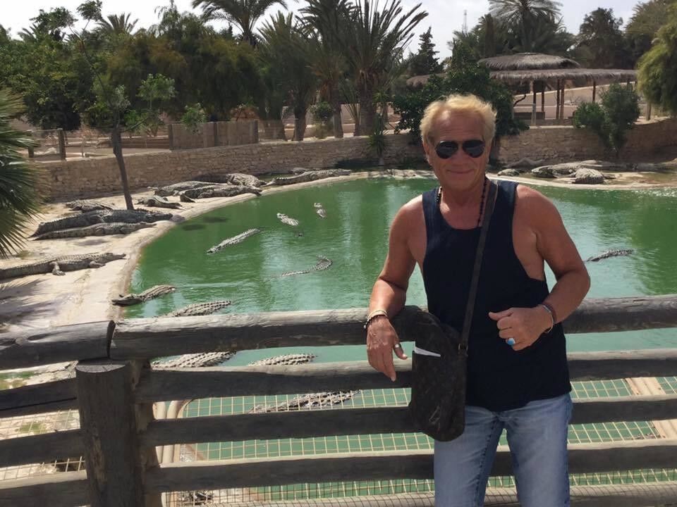  19847972  Mikeanfree, 59 ,    Mandan