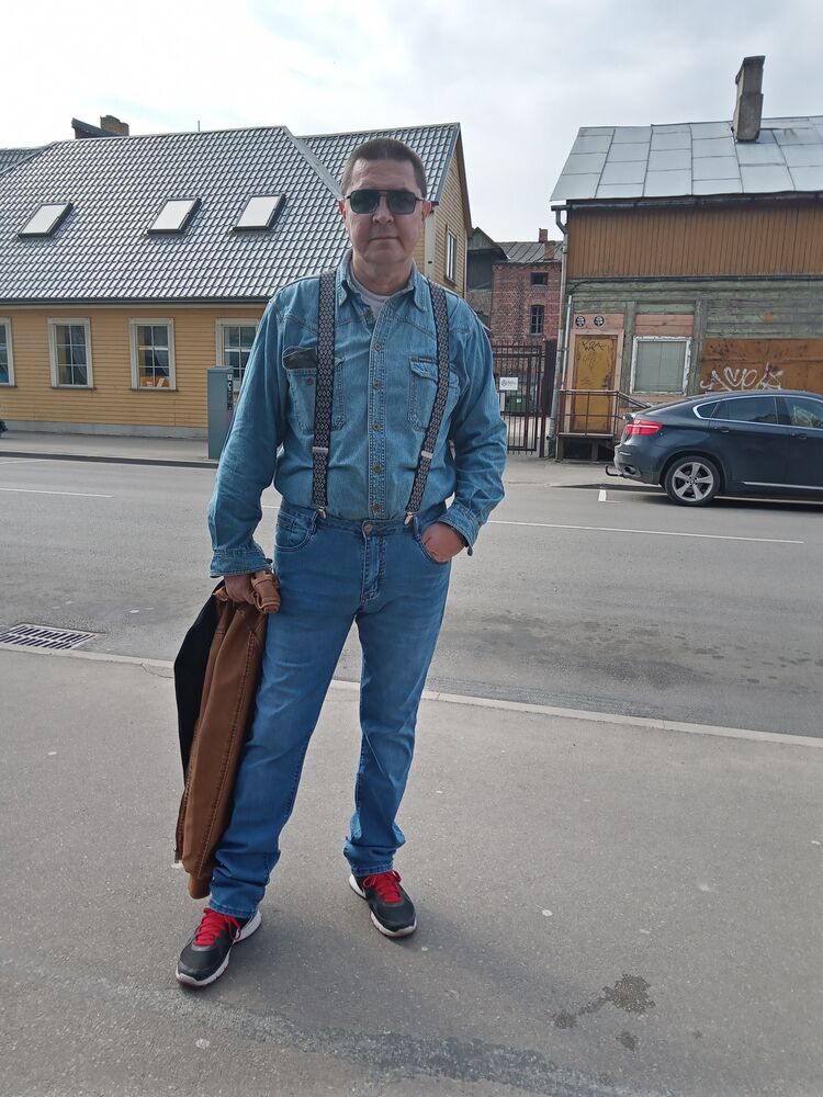  31316882  Liudovik, 55 ,    