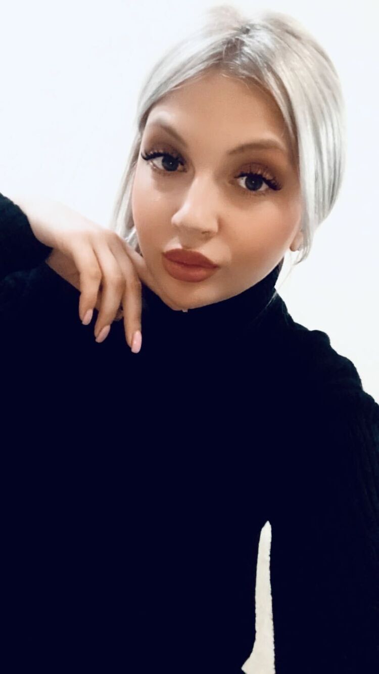  38423562  Ekaterina, 32 ,    