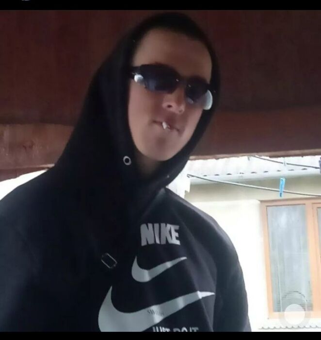  32962382  Vitalik, 21 ,    