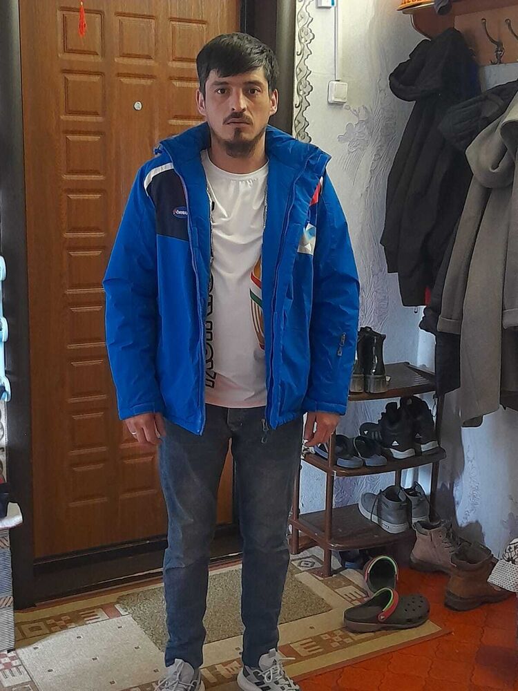  42472892  , 39 ,    