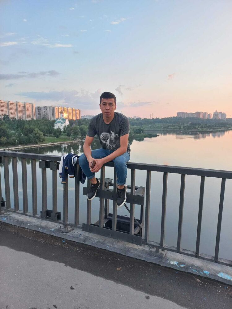  ,   Rustam, 33 ,   ,   , c 