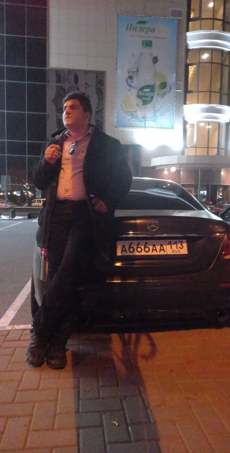  45987362  Ali, 26 ,    