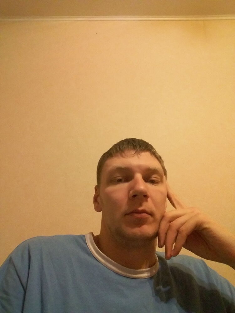  6967992  Evgenii, 39 ,    