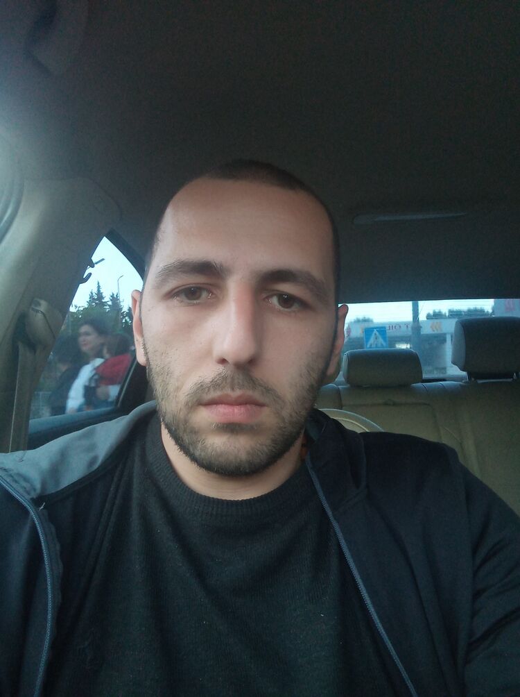  35253252  Gio, 34 ,    
