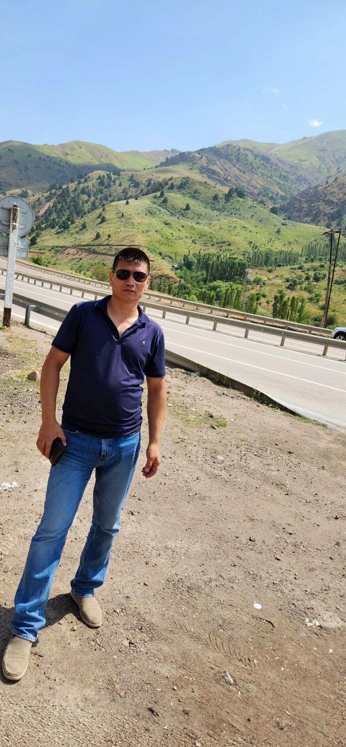  ,   Alik, 42 ,   ,   