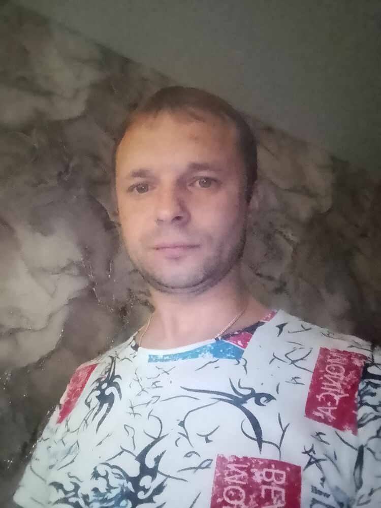  46037792  , 36 ,    
