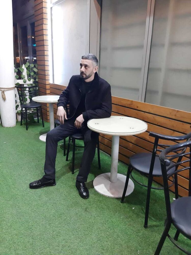  ,   Anar, 32 ,   ,   