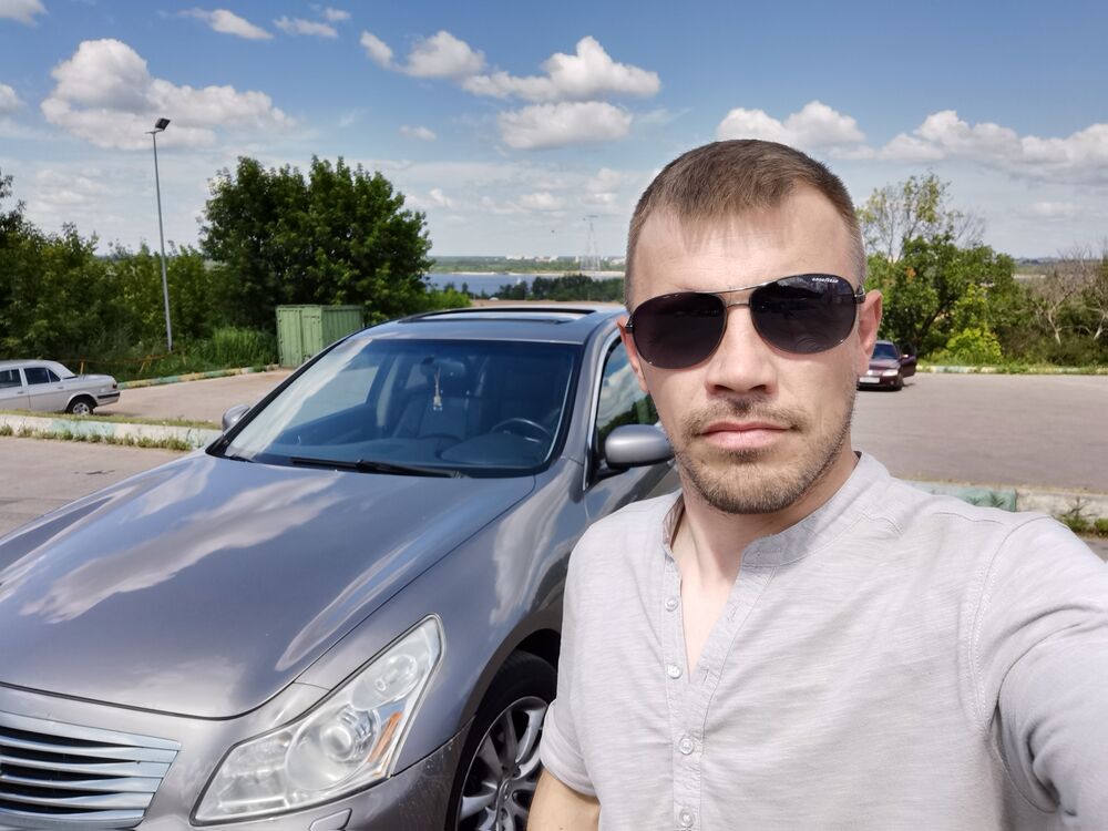  ,   Maksim, 38 ,   ,   