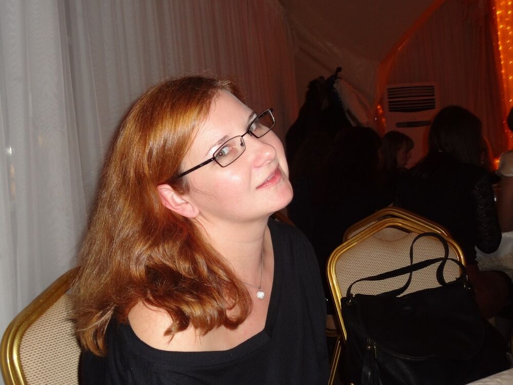  ,   Mila, 42 ,   ,   , c 