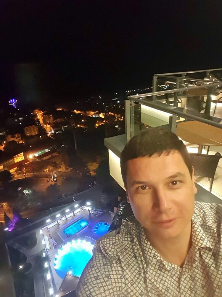  --,   Oleg, 46 ,   