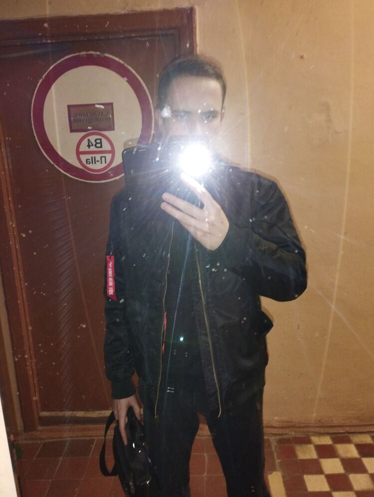  ,   George, 23 ,   ,   