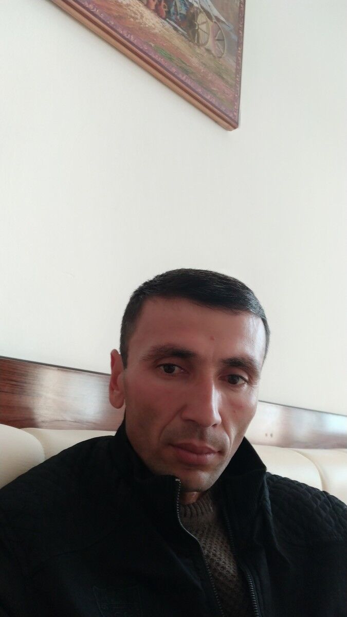  18188332  Alisher, 35 ,    