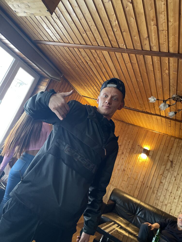  31041142  , 30 ,    -