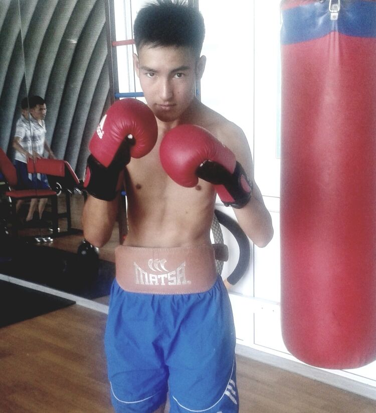  ,   Zhumakeldi, 32 ,     , c 