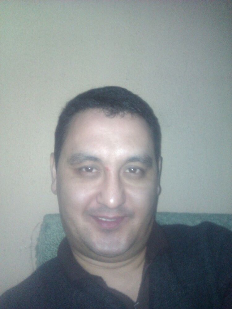  ,   Manat, 45 ,  