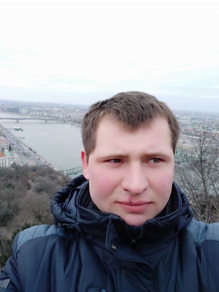  18294132  VIKTOR, 30 ,    
